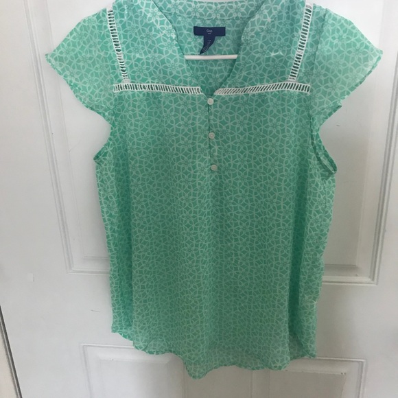 GAP Tops - Gap blouse